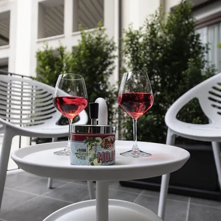 بيت ضيافة Quaroni 4*