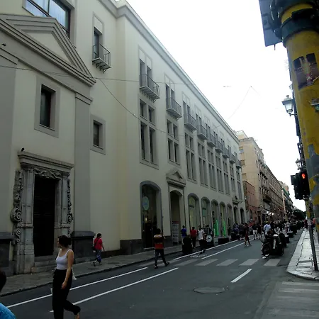 Quaroni باليرمو