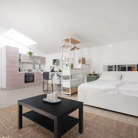 Quaroni بيت ضيافة