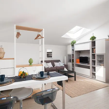 Quaroni بيت ضيافة