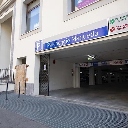 Quaroni بيت ضيافة