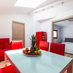 Quaroni Pensionat 4*