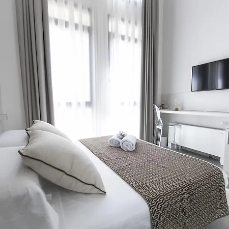 Quaroni Guest house 2*