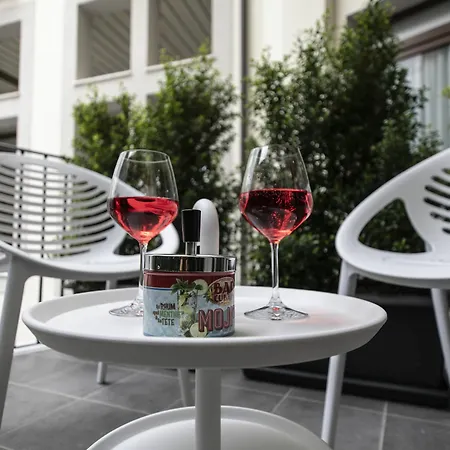 Quaroni Guest house